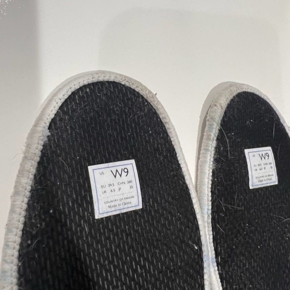 ROTHY'S the slip on sneakers Salt Honeycomb light gray RETIRED womens 9 - Picture 7 of 9